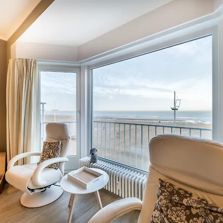 In Ostend With Stunning Sea View, Cleaning Included Apartamento