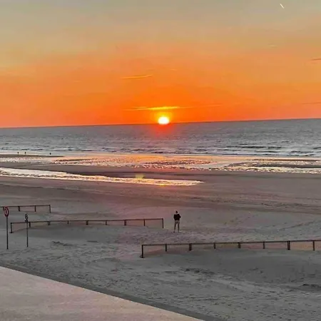 In Ostend With Stunning Sea View, Cleaning Included Apartamento *