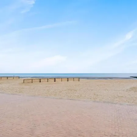 In Ostend With Stunning Sea View, Cleaning Included Apartamento *